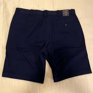 Brand New Mens 32 Navy Short.